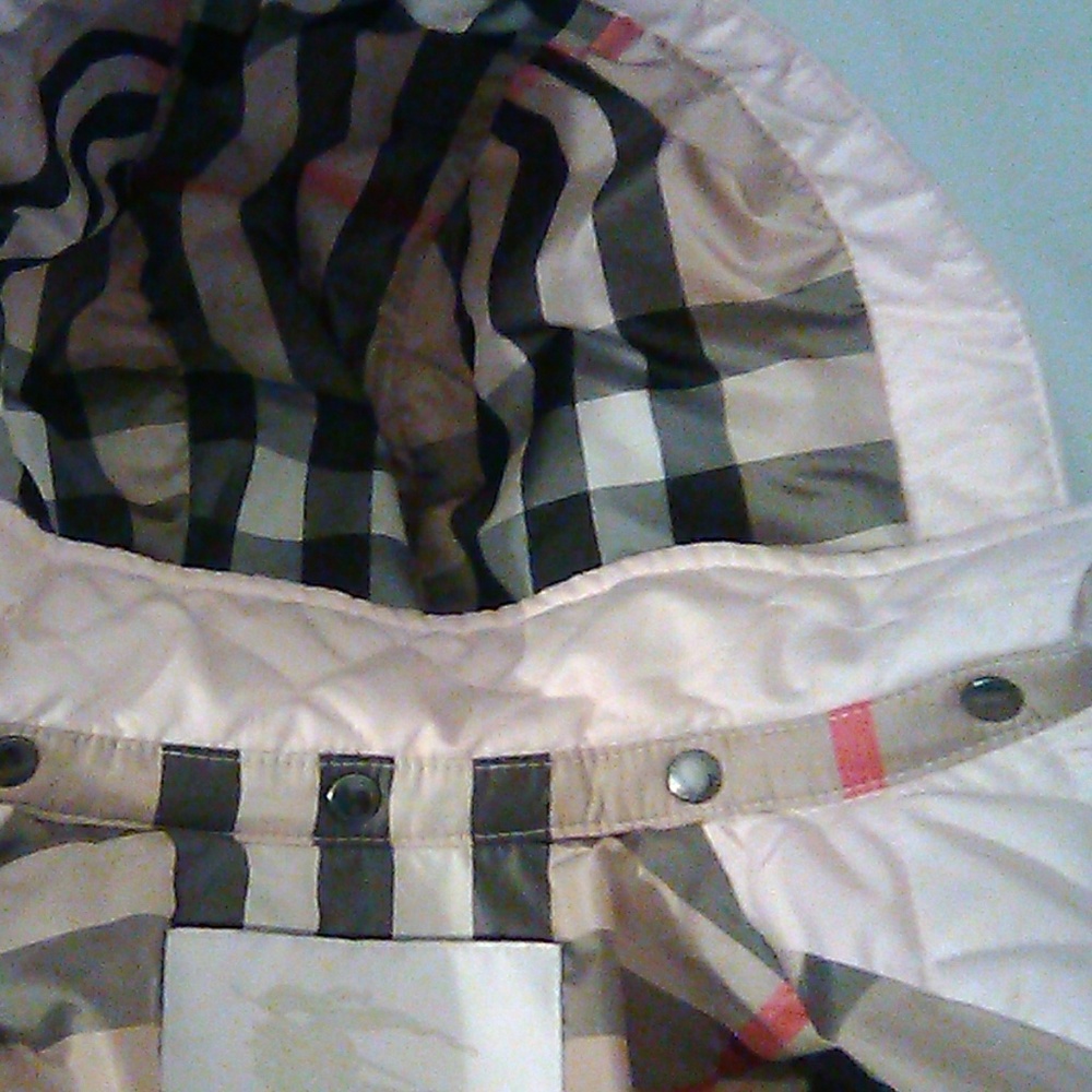 Infant Burberry Pink Childrens Quilted Jacket 9M - Picture 6 of 6